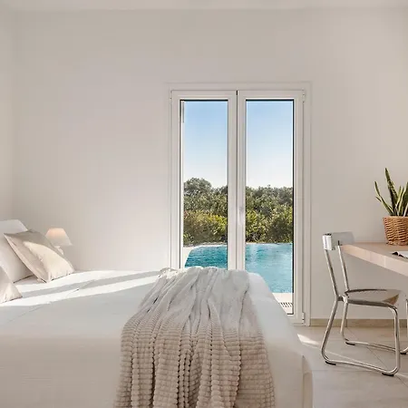 Laura - Serene Escape With A Private Pool * Спартия