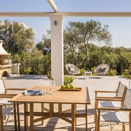 Laura - Serene Escape With A Private Pool Вилла *