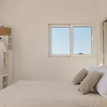 Laura - Serene Escape With A Private Pool וילה *