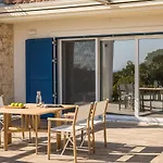 Villa Laura - Serene Escape With A Private Pool